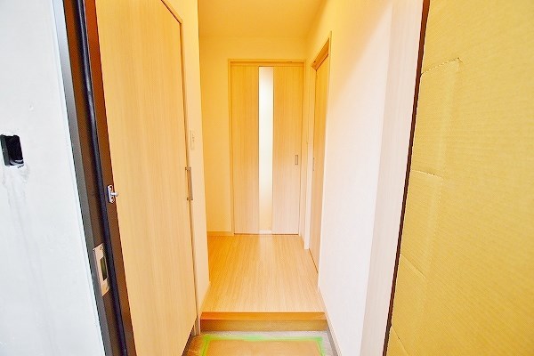 ウイングス三郎丸 玄関