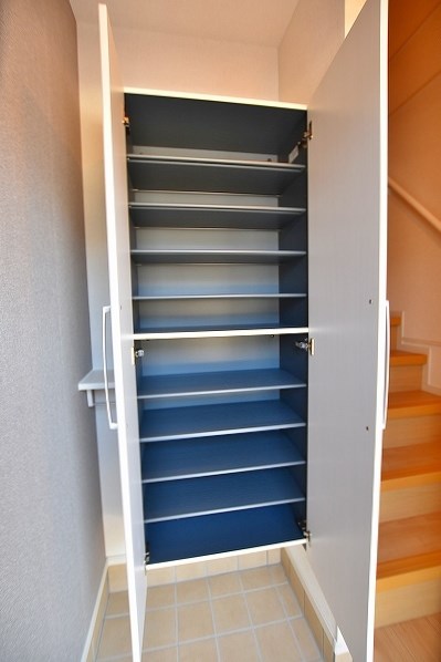 ヴィラルーチェ　Ａ棟    その他6