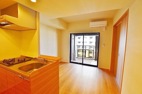 グランフォーレ小倉シティタワー リビング