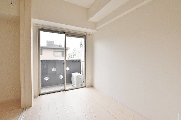 Studie TOBIHATA (スタディ飛幡)  ベッドルーム