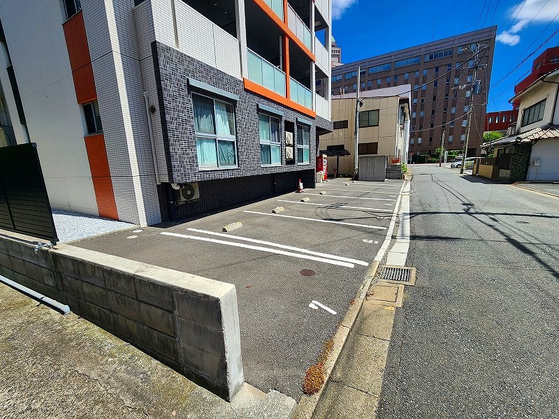 ピノ到津  駐車場
