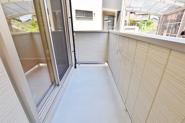 ルーブル下富野 ベランダ