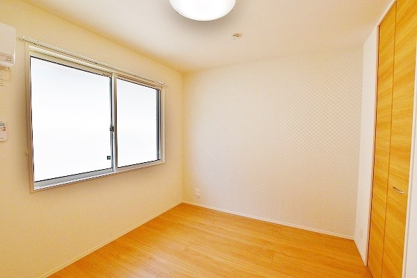 ルーブル下富野 ベッドルーム