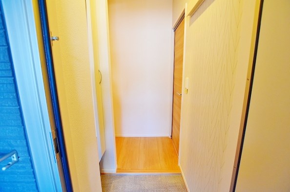 ルーブル下富野 玄関