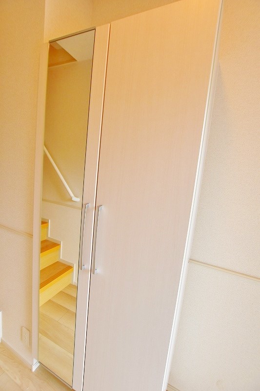 リヴァーサ・ヒル その他10