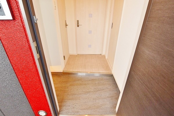 アクシオ北九州 玄関