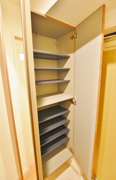 ルファール中井 玄関