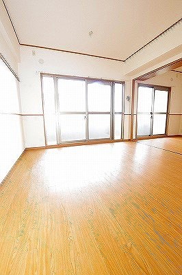 ニューリバー三萩野 その他8