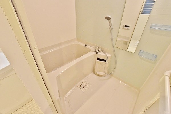 アクシオ三萩野 風呂画像