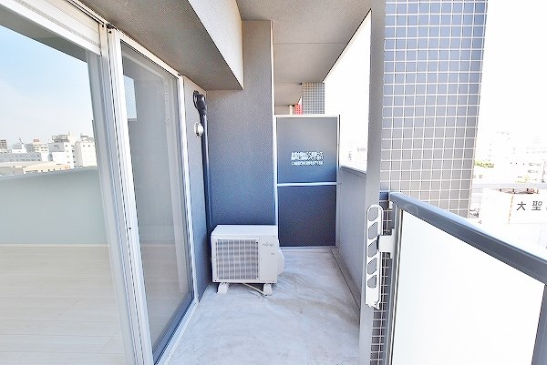 アクシオ三萩野 ベランダ