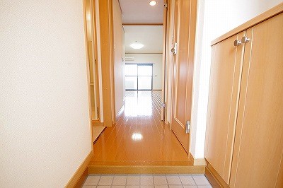 エヴァーグリーンＮ 玄関