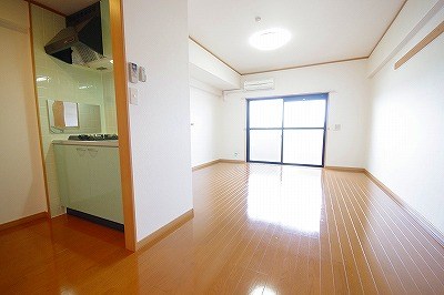 エヴァーグリーンＮ リビング