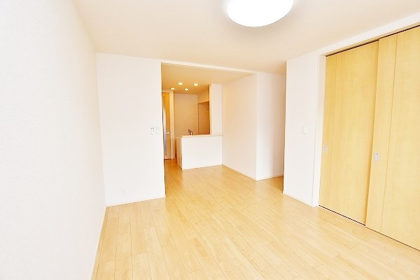 Ｓｔ．Ｈｅａｒｔ小倉（セイントハート小倉）Ｓ棟 リビング