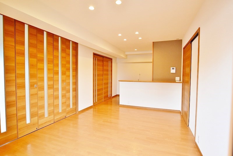 フォーラム岡田 リビング