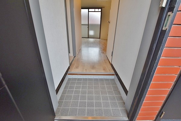 メゾン・ド・エール 玄関