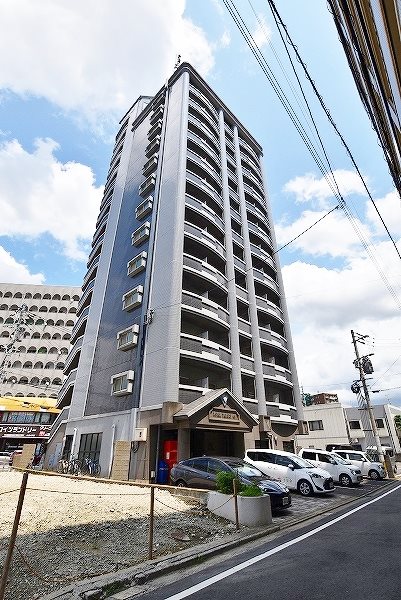 ロイヤルトレンディ 602号室 外観