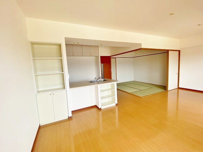 ニューガイア高野  リビング