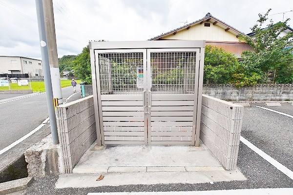 エヴァーグリーン紫の池　Ｃ棟 その他外観3