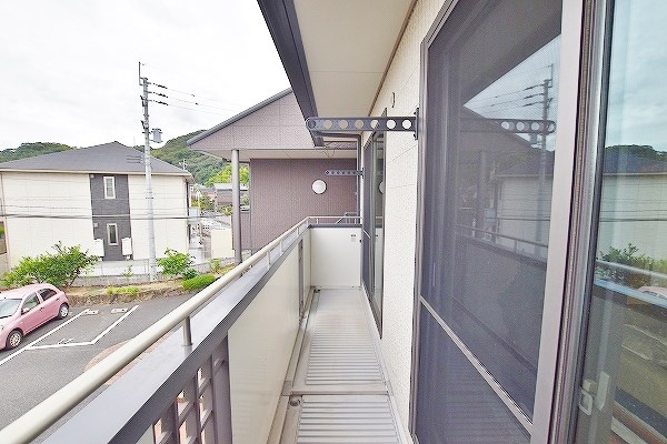 エヴァーグリーン紫の池　Ｃ棟 ベランダ