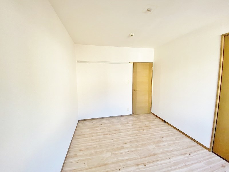 ハイカムール葛原 ベッドルーム