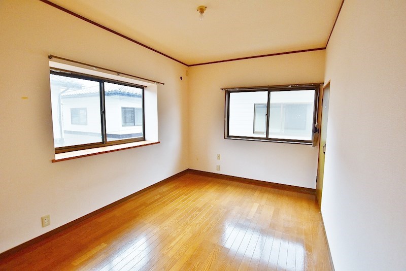 ヴィレッジ前田 ベッドルーム