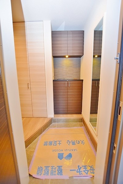 シャーメゾン・ネバーランド 玄関