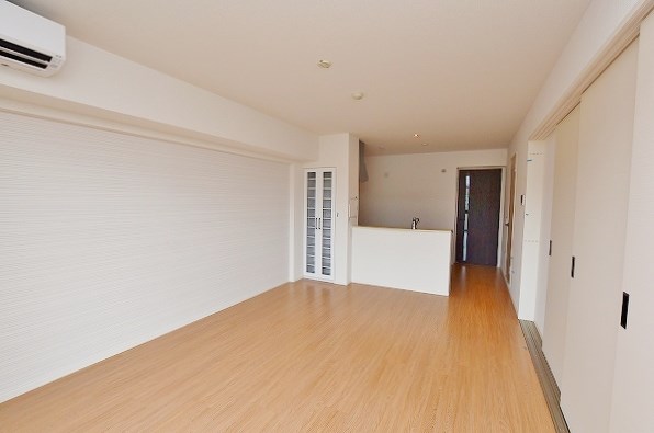 モアプラス日明エントラーダ リビング