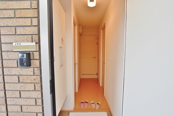 おおくぼの森 Ａ棟 玄関