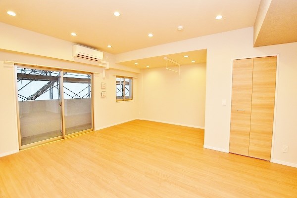 シズカビルディング白銀 ベッドルーム