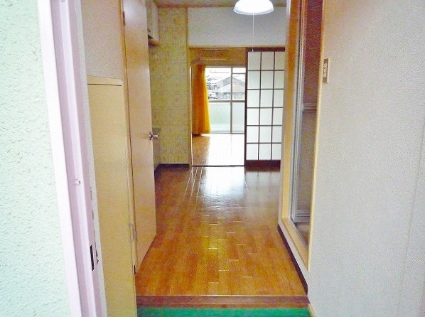 ハイツフクダ  玄関