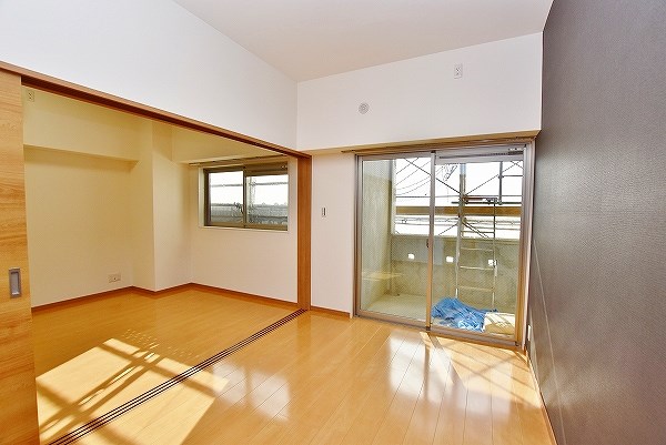 クレスト南小倉 ベッドルーム