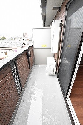 Polonia　Kokura-kita（ポロニアコクラキタ） ベランダ