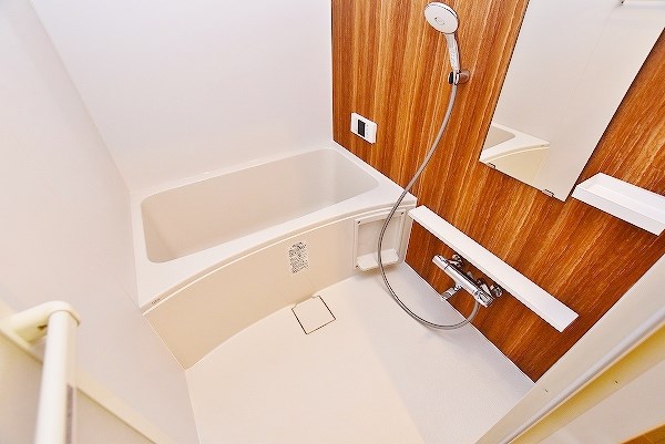 コートハウス・ピノ 風呂画像