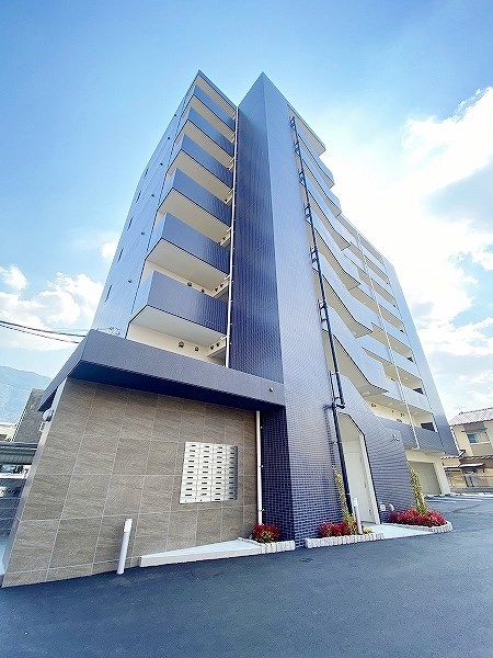 エンラージ・タワー 503号室 外観