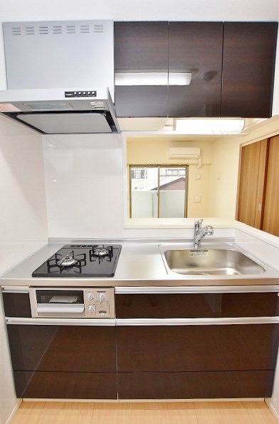 エンラージ・タワー キッチン