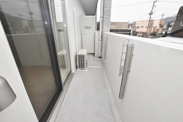 エンラージ・タワー ベランダ