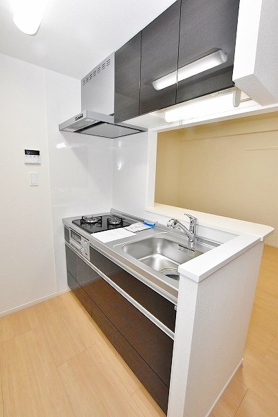 エンラージ・タワー キッチン