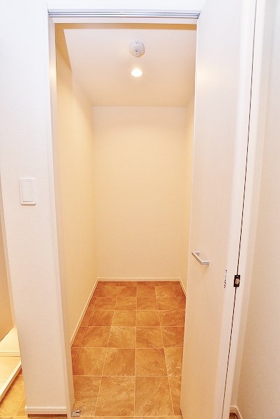 エンラージ・タワー その他6