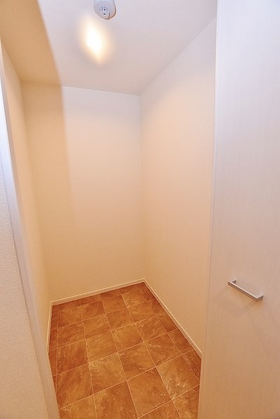 エンラージ・タワー その他11