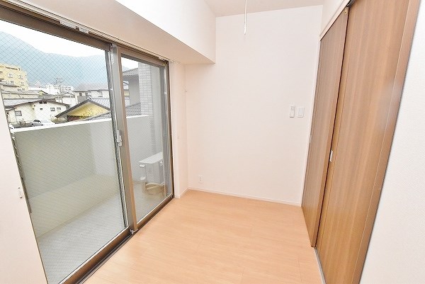 エンラージ・タワー その他33