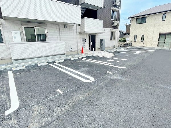 D-room中二十町 駐車場