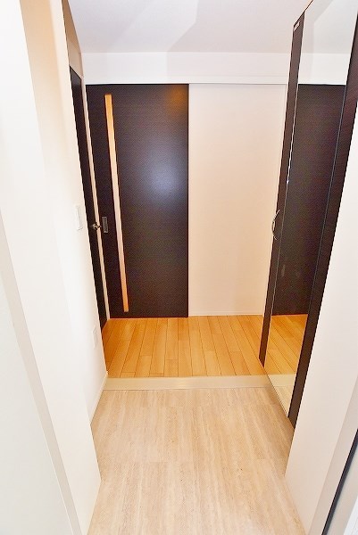 Mｅｒｖｅｉｌｌｅ・三萩野（メルヴェーユ三萩野） 玄関