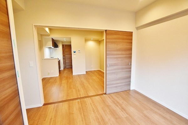 シズカビルディング白銀 ベッドルーム