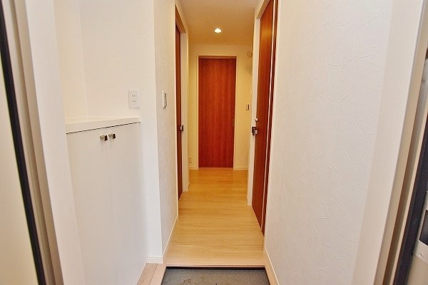 ブランシェ三萩野 玄関