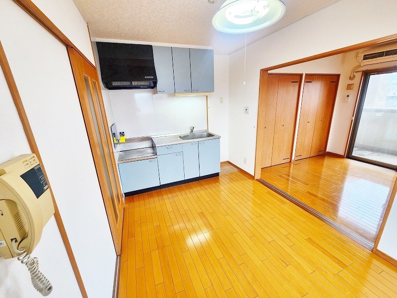 ＦＡＲＯ戸畑駅前マンション リビング