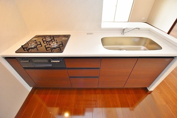 クレスト南小倉 キッチン