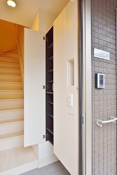 アカイユⅢ 玄関