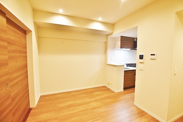 シズカビルディング白銀 リビング