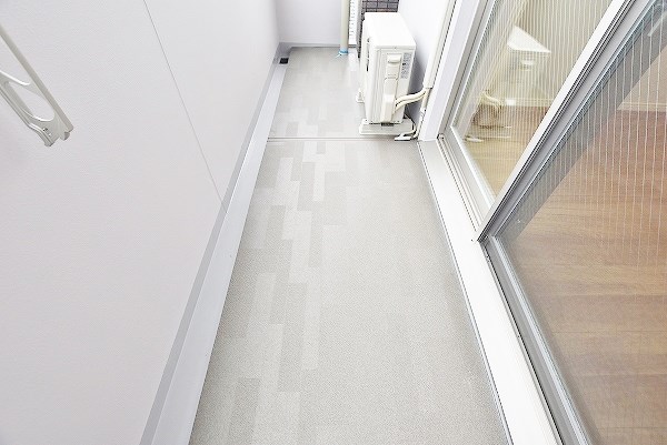 シズカビルディング白銀 ベランダ