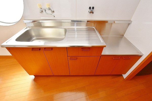 クローバージャパンビル キッチン